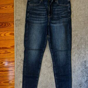 NWOT American Eagle Next Level Stretch Hi Rise Jegging in Dark Wash